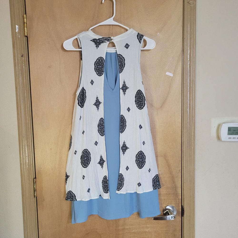 C'Isa Dress - Picture 5 of 6
